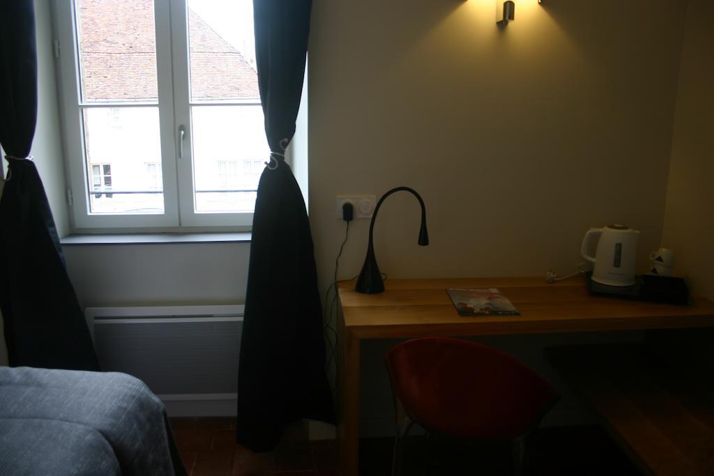 Sy-La Terrasse Hotel Vezelay Bagian luar foto