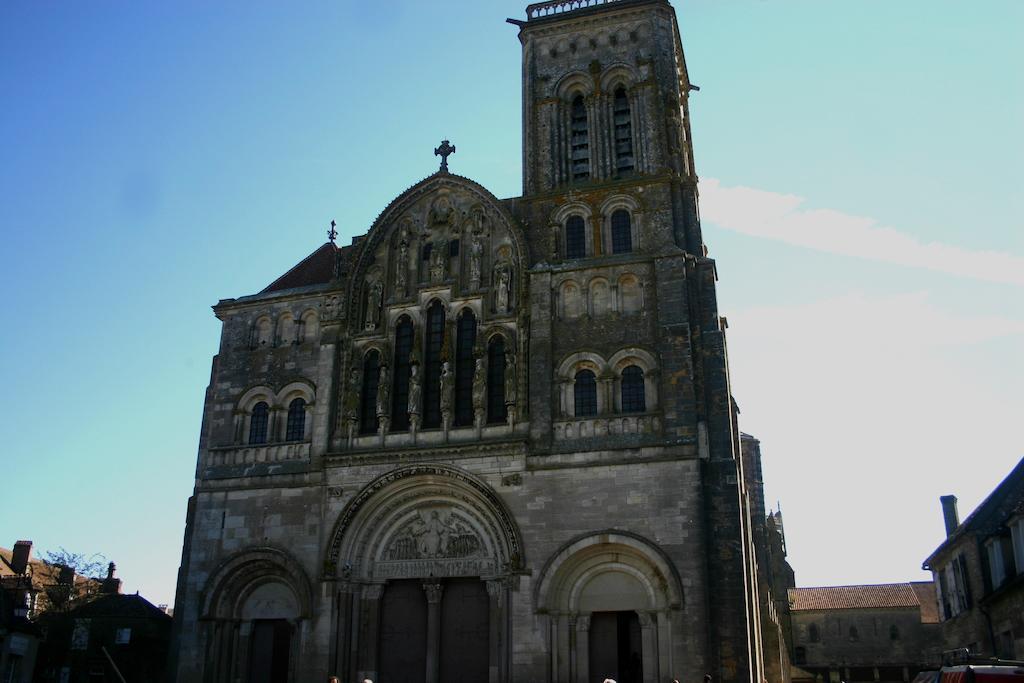 Sy-La Terrasse Hotel Vezelay Bagian luar foto
